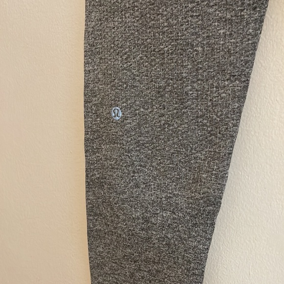 Lululemon Athletica Engineered Warmth Joggers | Size 4 | Gray & Sage - Picture 8 of 13